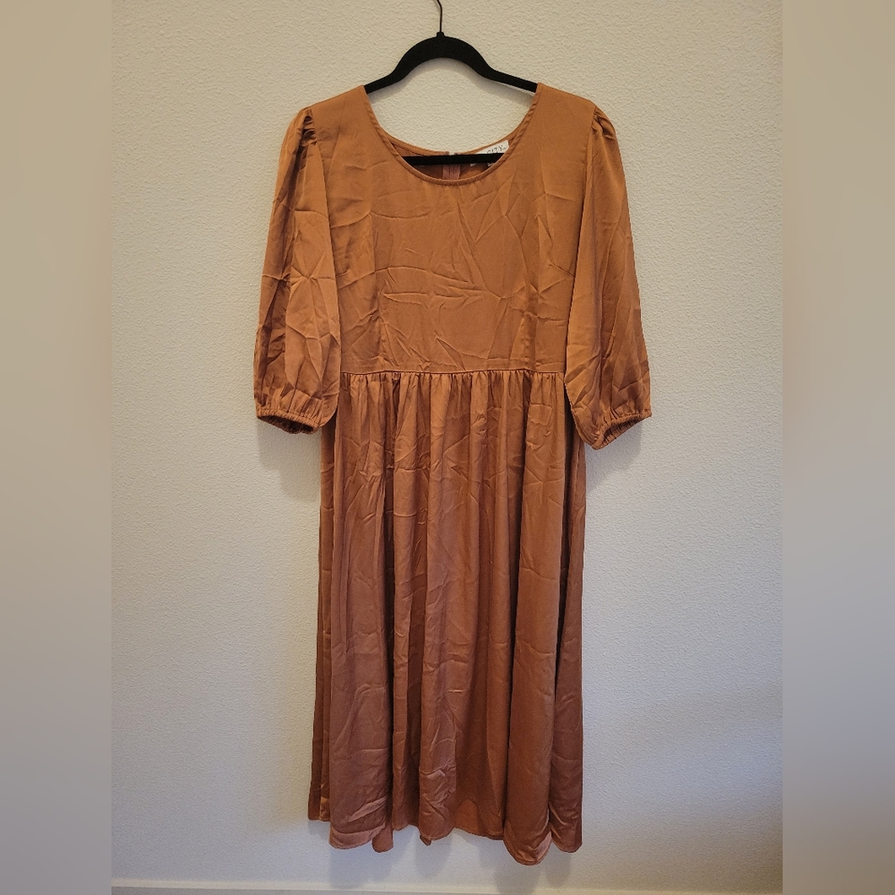 Genevieve Dress - Picture 1 of 3